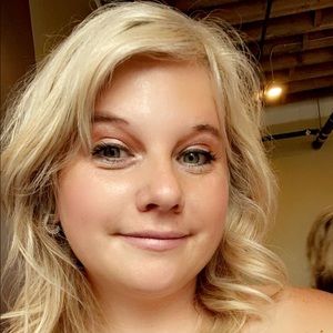 Meet your Posher, Tori